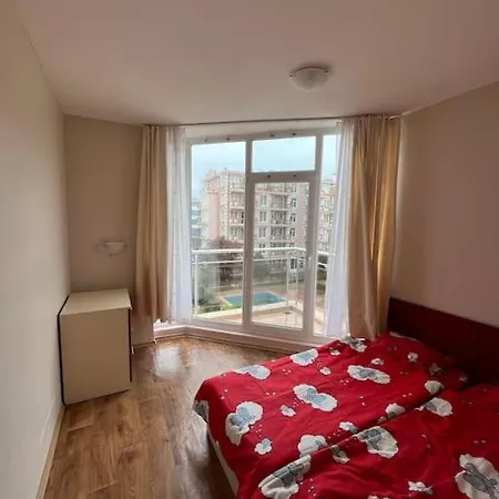 Sunny 2 Bedroom *